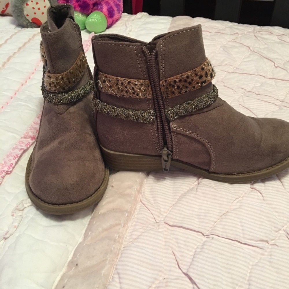 Ankle boots